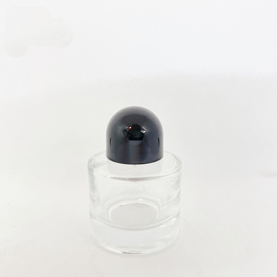 Chai nước hoa 50ml tùy chỉnh tinh xảo dành cho chai thủy tinh No Man'S Land với bao bì nước hoa hình lưỡi lê từ tính mạnh