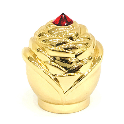 Màu vàng sang trọng tùy chỉnh Mũ chai nước hoa kim loại Zamak bằng đá đỏ