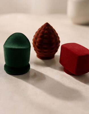Premium Velvet-Coated Zinc Alloy Perfume Cap Collection