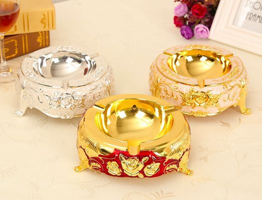 Độ dày 5.0mm Gạt tàn hợp kim kẽm mạ cổ OEM